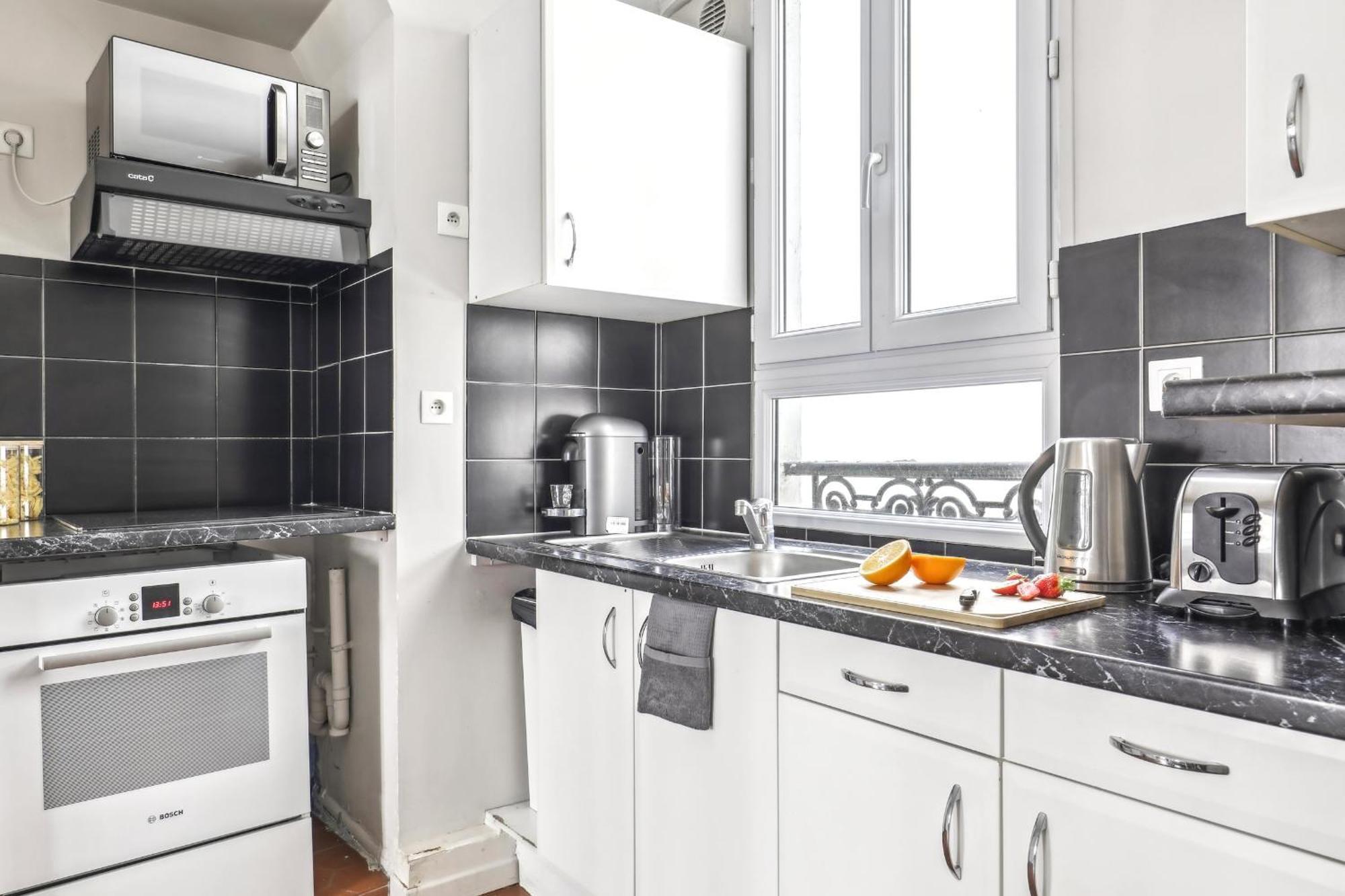 Le Marais & Place De La Republique - 2br - Cityapartmentstay Appartamento *